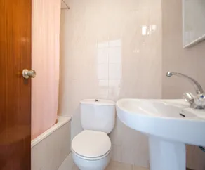 Hostal Lloret - Image 2