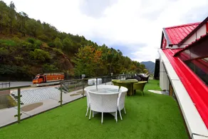 Hotel HHH By OYO Rooms - Image 4