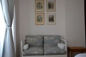 La Maison Rose - Image 2
