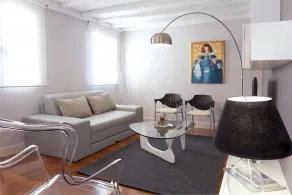 Madrid SmartRentals Atocha - Image 2