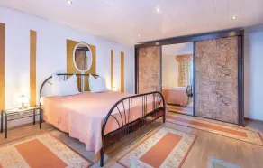 Stunning Home in Pavicini With Wifi and 3 Bedrooms - Image 2