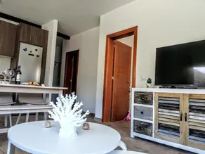 Roka Apartment - Image 2