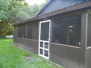 Feeder Creek Lodge and Cabin - Image 3
