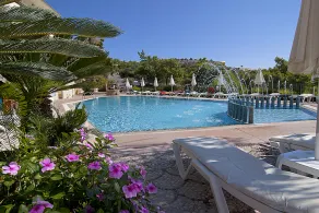 Stella View - Adults Only - Image 4