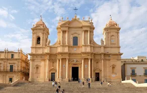 Beautiful Home in Noto With Wifi and 3 Bedrooms - Image 3