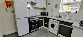 Rhubarb Terrace on the Coast - Sleeps 1-6 - Image 3