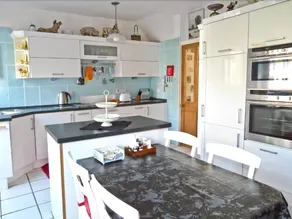 The Cottage - Image 4