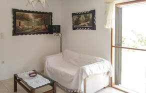 Nice Apartment in Korfos, Korinthos With 3 Bedrooms and Wifi - Image 5