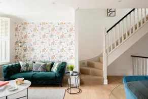 The Fulham Retreat - Bright & Spacious 2bdr With Balcony - Image 2