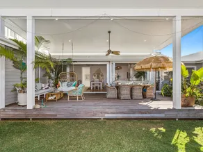 Kia Orana Island Home - Image 4