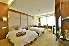 ZHONG WEI YUXI HONGTA HOTEL - Image 4