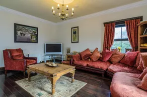 Country Manor B&B - Image 2