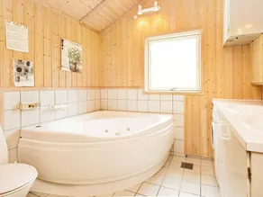 Comfortable Holiday Home in Hornbaek Near Sea - Image 5