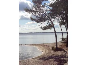 Luxurious Holiday Home in Gironde With Private Garden - Image 2