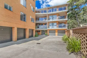 Kiah Unit 14 53 Victoria Parade - Image 3