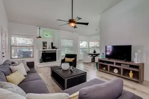 Contemporary Style Waterfront Fully Updated With All The Bells And Whistles 3 Bedroom Home - Image 5