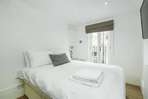 First Floor Flat - Mimosa Street - Image 2
