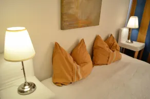 GoVienna Urban Living Belvedere Apartment - Image 5