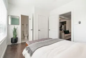 Abode Houston - Montrose Downtown - Image 5