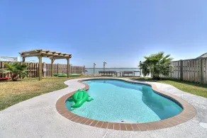 Agarita Shores 3 Bedroom Home by Redawning - Image 5