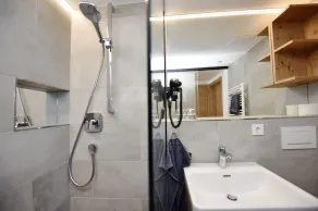 Apartamento vacacional con barbacoa, terraza y sauna | Perfecto para el trabajo en remoto - Image 3