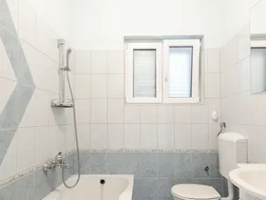 Serene Holiday Home in Pridraga with Private Garden - Image 2