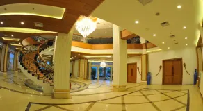 Hotel Hazel - Image 2