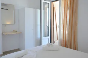 Minimal Houses - Image 3