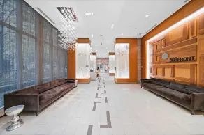 300 Front Street West Signature Collection - Image 2