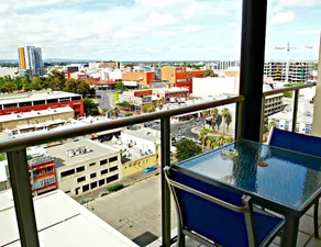 Adelaide DressCircle Apartments North Terrace - Image 2