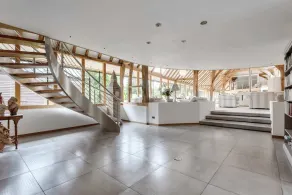 Entire Luxury Home and Garden Canterbury - Image 2