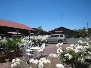 Pemberton Old Picture Theatre Holiday Apartments - Image 4