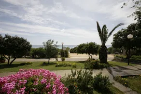Free Beach Apartments - Image 5