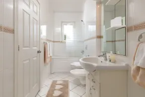 Villa Jure - with pool - Image 3
