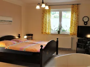 Spacious Apartment in Boltenhagen with Garden - Image 5