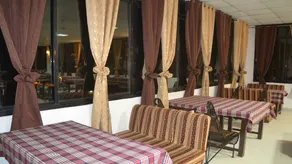 Hotel Oak Bush - Image 5