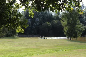 Chateau de la Chasse Beauvais - Image 5