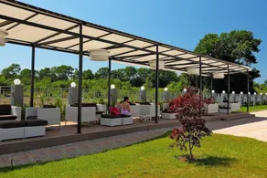 Emberli Aparthotel - Image 5