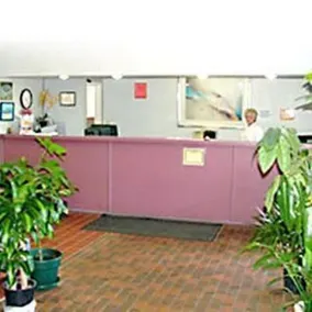 Budget Inn & Suites - Image 2