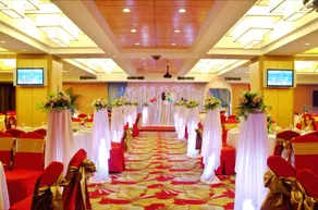 Kingdom Shuyue Hotel - Image 4
