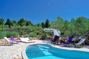 House With 2 Bedrooms in Stari Grad, With Private Pool, Furnished Terrace and Wifi - Image 4