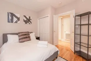 Modern 3 BR in Charles Street by Domio - Image 3