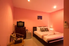Plan B Hotel - Image 2