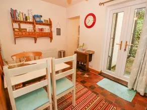 Bluebell Cottage - Image 3