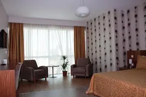 Grand Karot Hotel - Image 2
