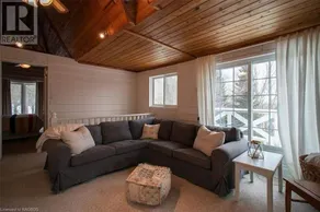 Stunning Mountain Hideaway Cottage - Image 3