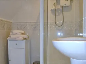 The Willows Bed & Breakfast - Image 2