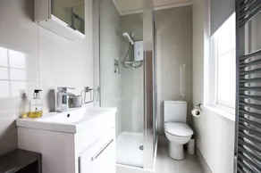 Elegant Georgian Apartment Near Clifton Village - Image 3