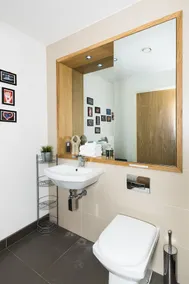 Modern Muscians 2BR Flat in Greenwich - Image 4