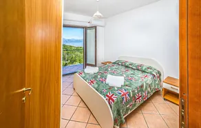 Beautiful Apartment in Policastro Bussentino With 2 Bedrooms and Wifi - Image 2